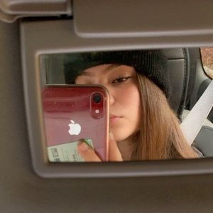 Meet your Posher, Jessica